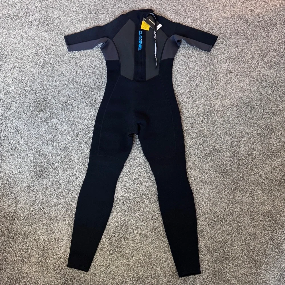 NWT Dakine Quantum Men's Back Zip Short Sleeve Size Large Tall Wetsuit 2/2mm